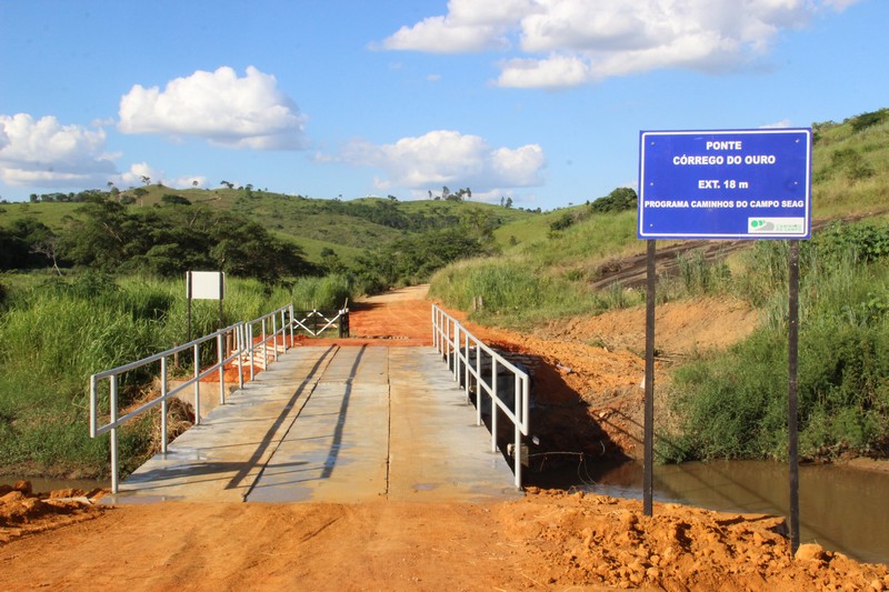 Imagem da notícia: Prefeitura de Barra de São Francisco inaugurou ponte no Córrego do Ouro